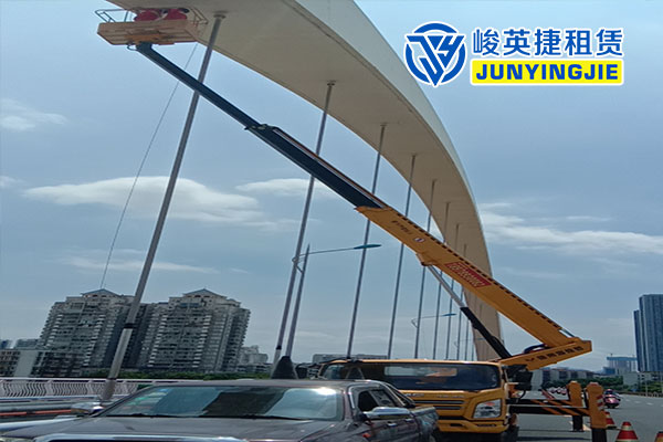 龙州柳州桥梁检测施工现场